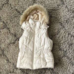 Women’s puffer vest